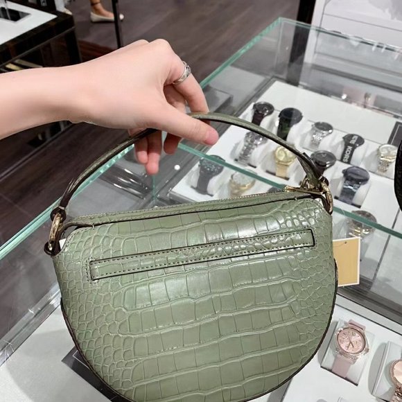 Emilia Half Moon crossbody Bag Leather Army Green - Picture 4 of 7